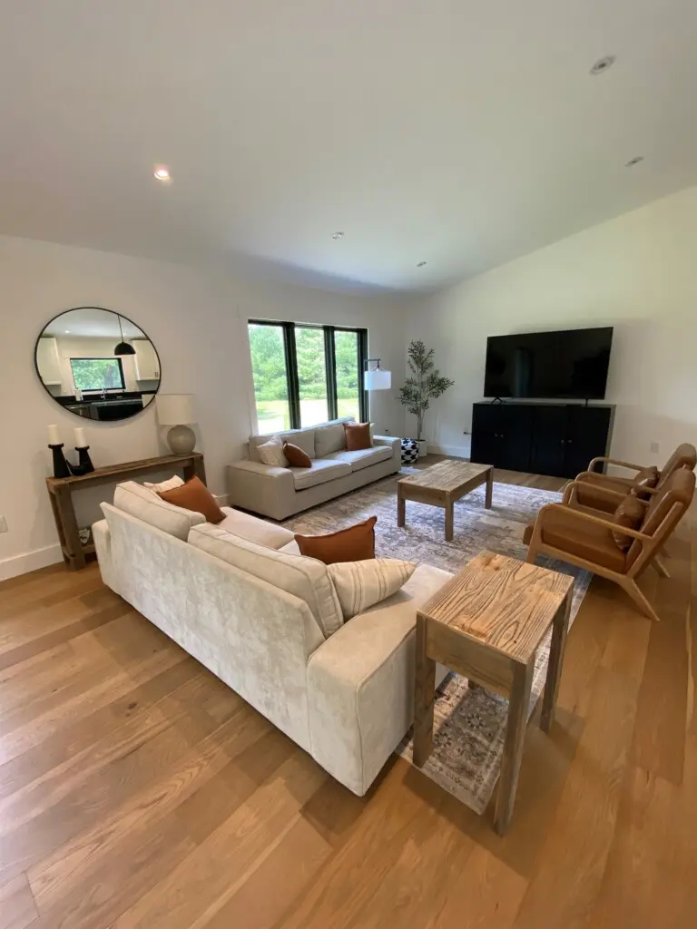 1c1c5bc6b21946f8bbe7c41dfdc6c687 LargeOriginal.jpg