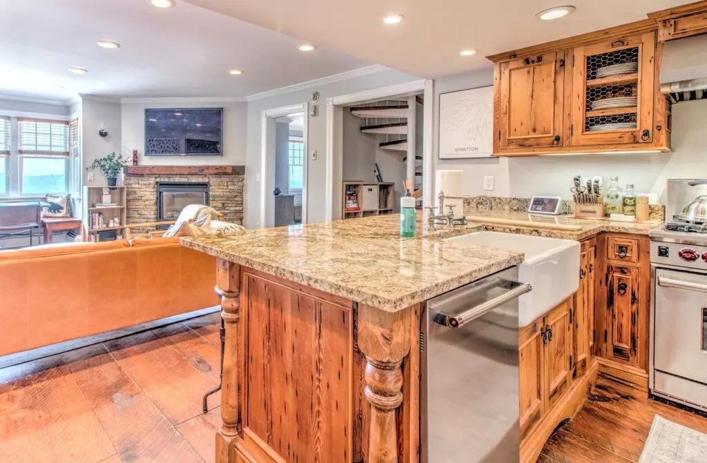 20b0dee564884c6a87a8c7010c93be25 LargeOriginal.jpg