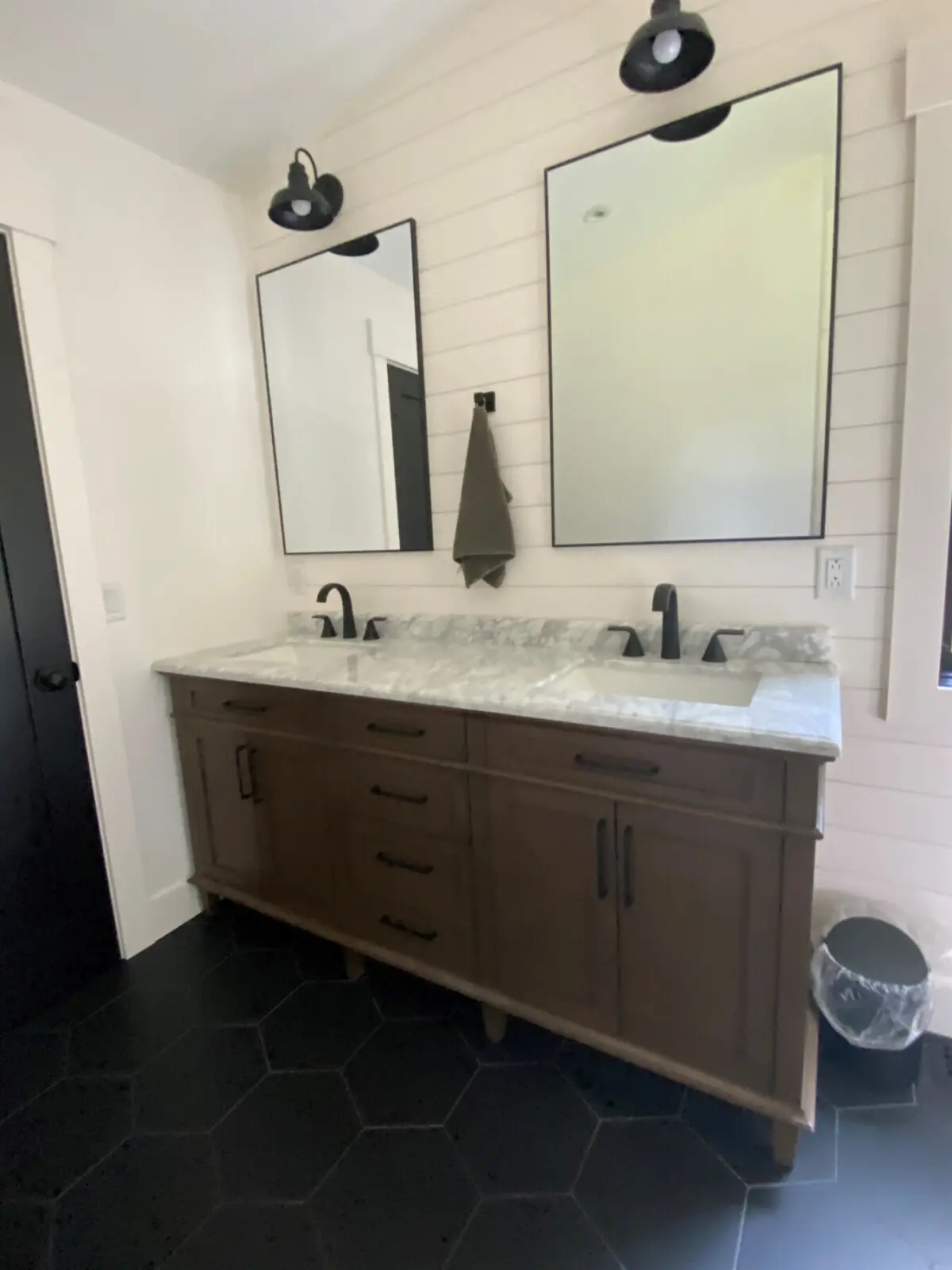 62a2406238d041e1952e69cc080c8853 LargeOriginal.jpg