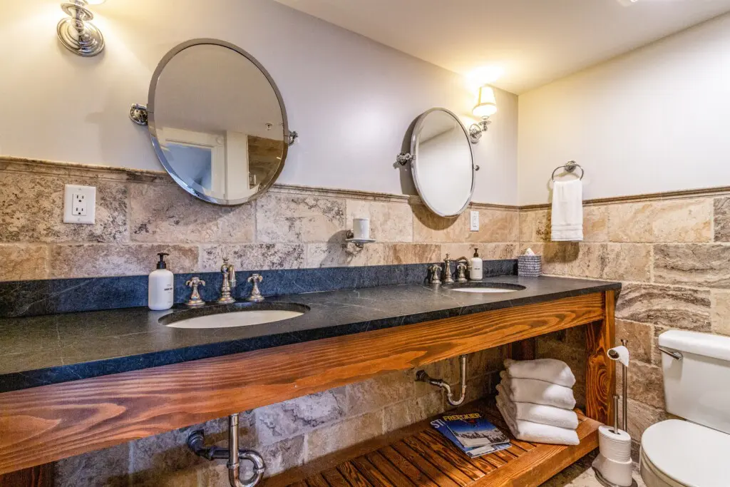 c9ab9b2c21eb41e093cc0cbca6e95a48 LargeOriginal.jpg