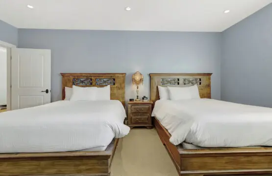 4th Bedroom 2 Queen Beds View F 2nd Floor