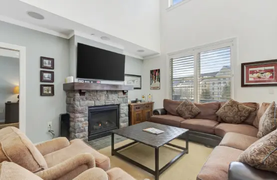 Living Room FP TV