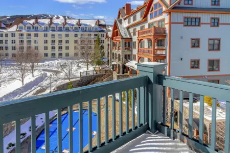 View from Balcony of Hearthstone Long Trail pool