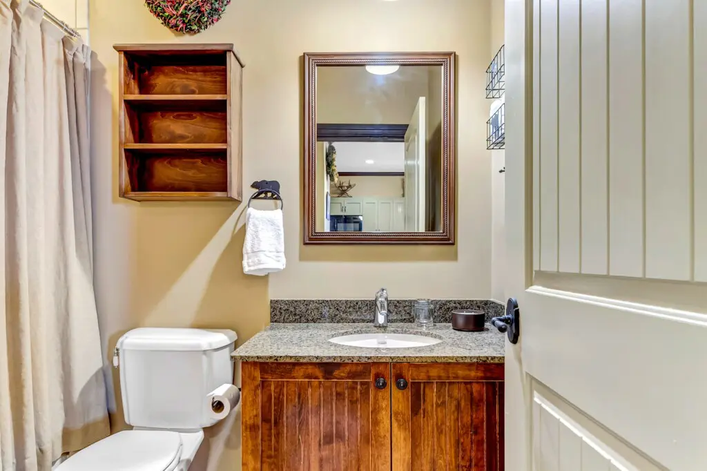 4e94f3bea33d41d386cf3940494e4465 LargeOriginal.jpg