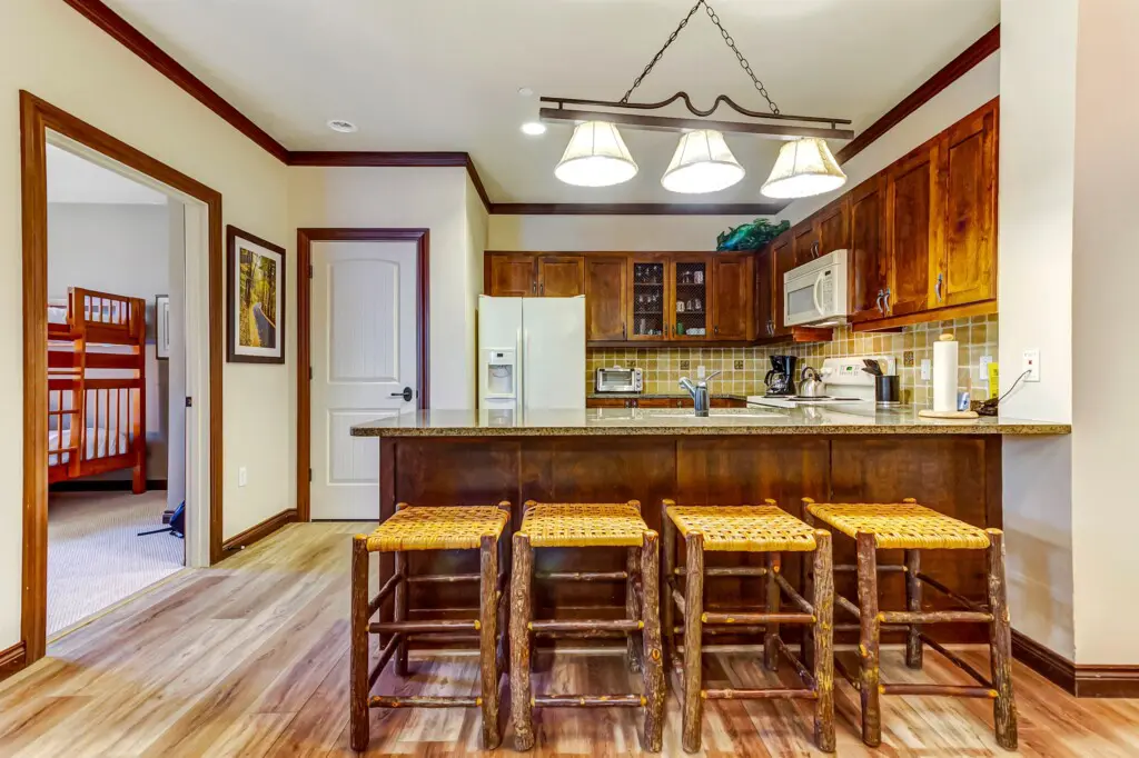 4d35c8b4032f4cababd93a5aea9816d8 LargeOriginal.jpg