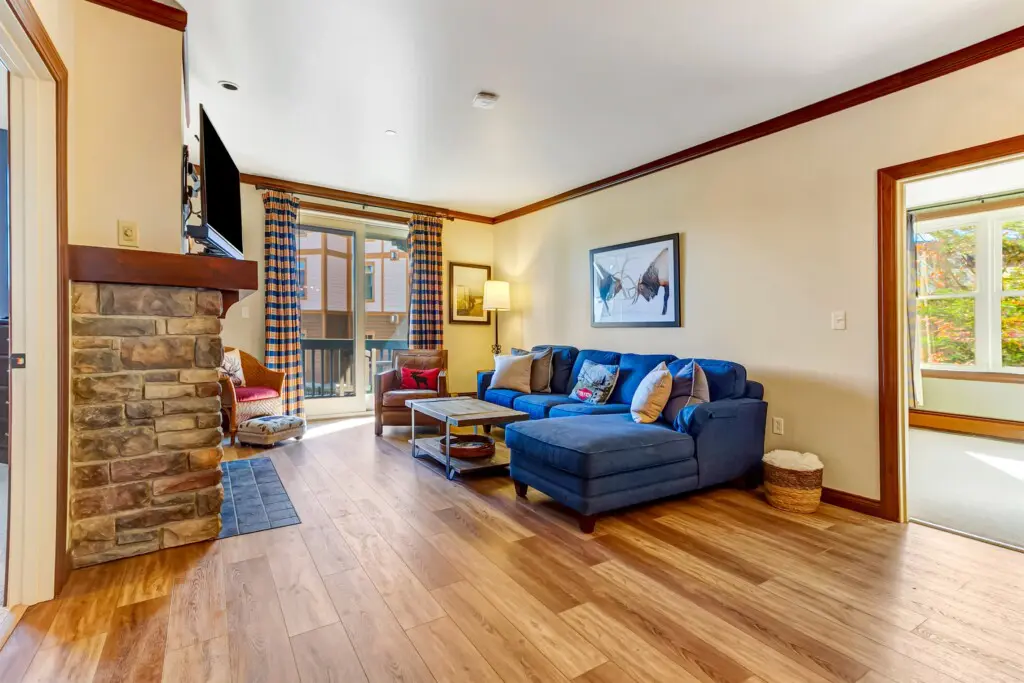 9256f01d0ba14a69ab149c8cc7c09451 LargeOriginal.jpg