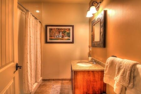 3d900748b7cf4ddd953bddbb4780a2a8.jpg